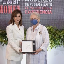 Patricia De Moya y Rosa M. "Pirigua" Bonetti de Santana